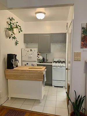 Rented by Gazal International Brokerage Group | media 11