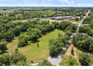 700 N League Rd, Colfax, IA 50054