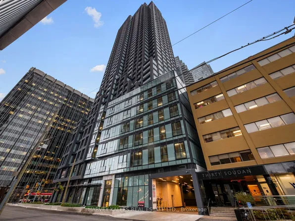 20 Soudan Ave #3706, Toronto, ON M4S 0E2
