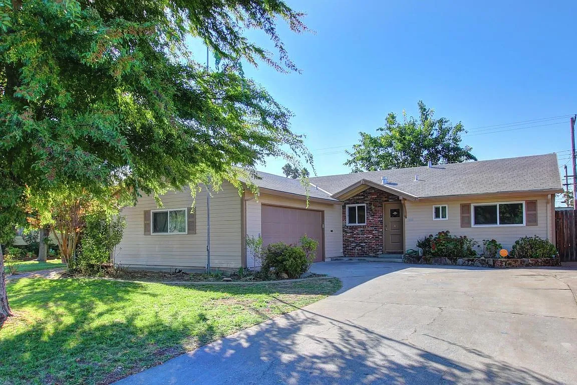 5308 53rd Ave photo 1