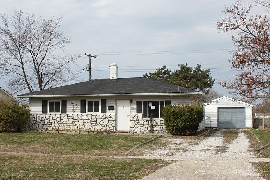 1st image of 2820 Falcon Dr