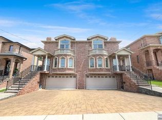 31A E Edsall Ave #A, Palisades Park, NJ
