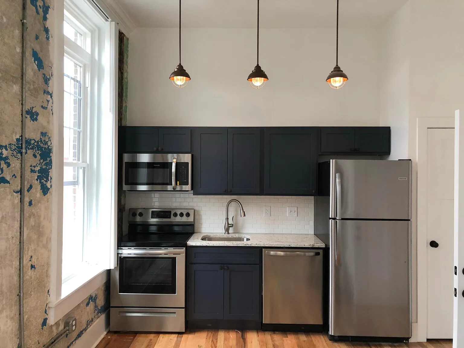 1100 Church St — Photo 1