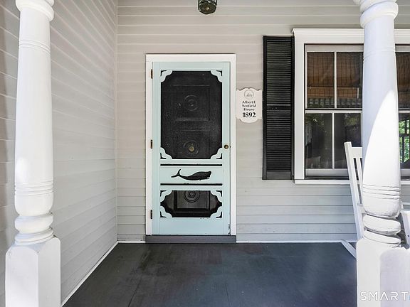 4th image of 275 Rowayton Avenue