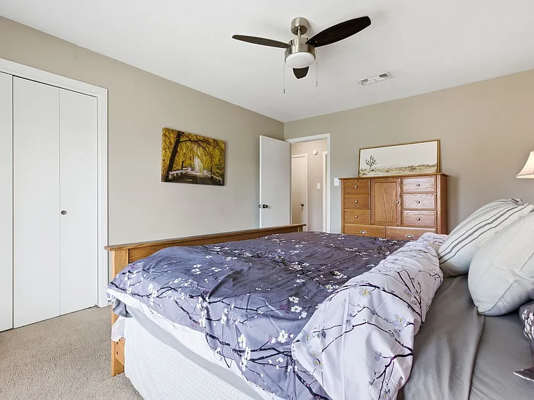 517 Chickadee Dr #F — Photo 12