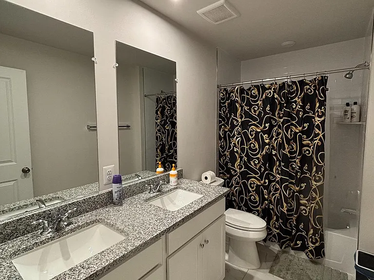 335 National St — Photo 23