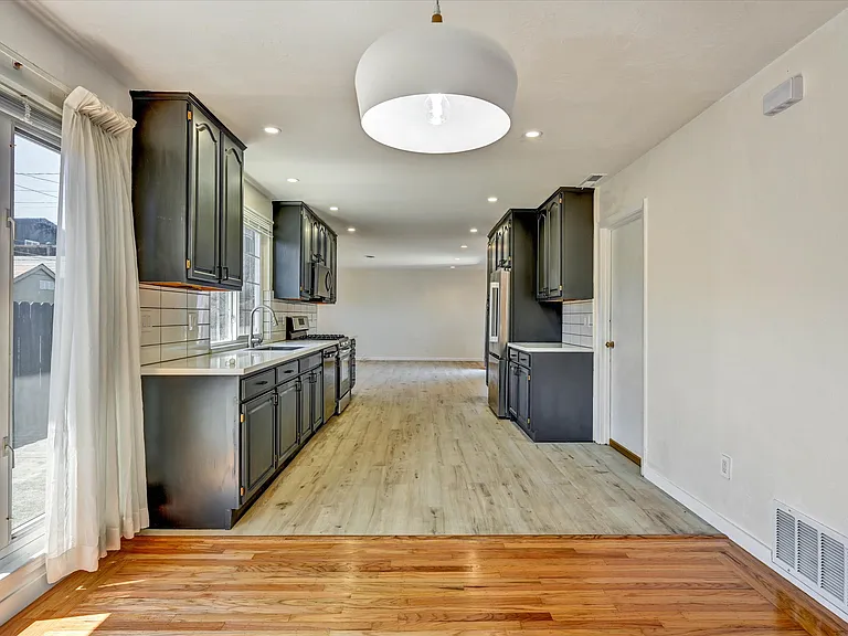 177 Romney Ave — Photo 7