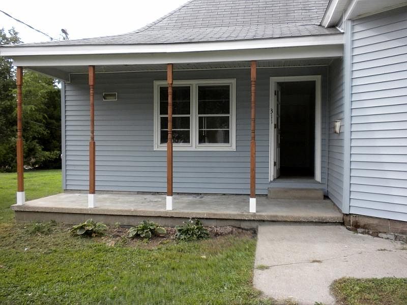 1st image of 311 E College St