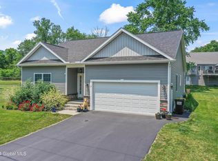 9 Lock St, Rotterdam Junction, NY 12150