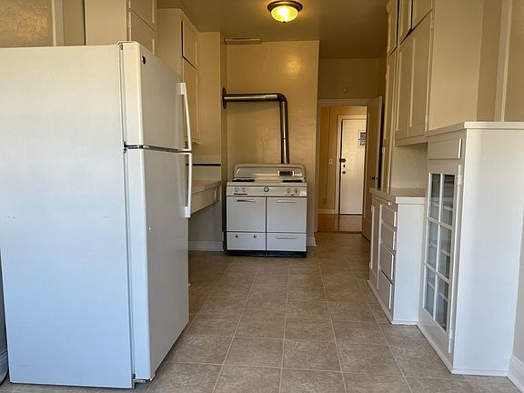 5th image of 540 Alcatraz Ave APT 107