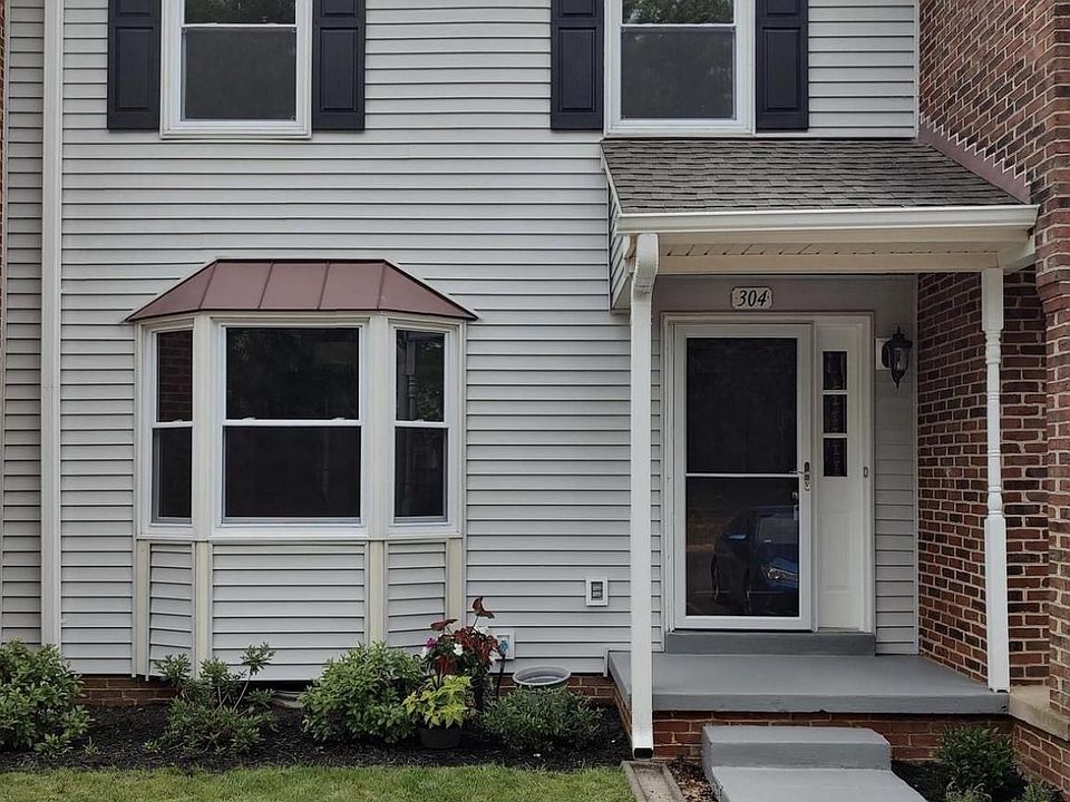 1st image of 304 Verdun Way