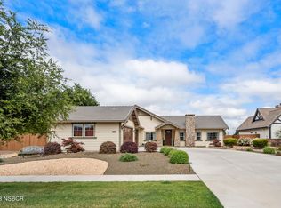 565 Oak Ridge Rd, Solvang, CA 93463