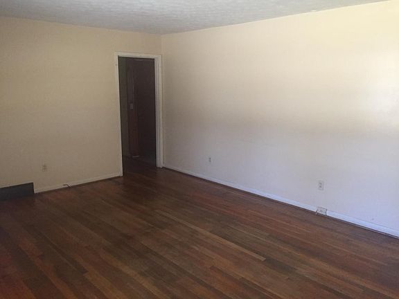 Additional Pic Living Room