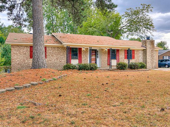 3rd image of 107 Sunnywood Dr