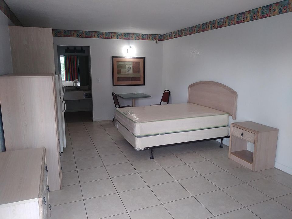 1st image of 43420 Highway 27 Unit 1