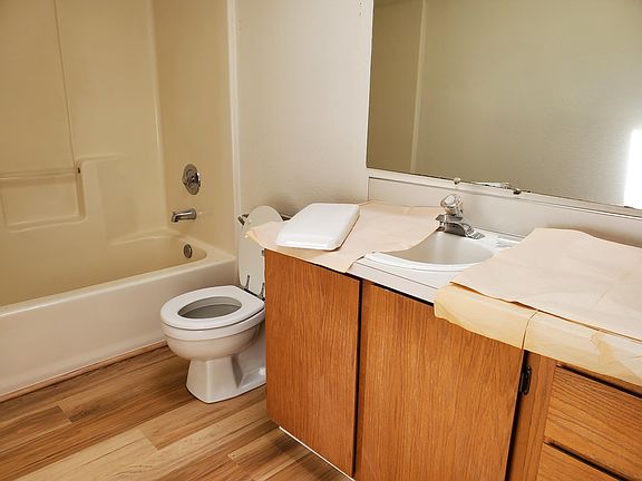 4th image of 4715 73rd Pl NE #A