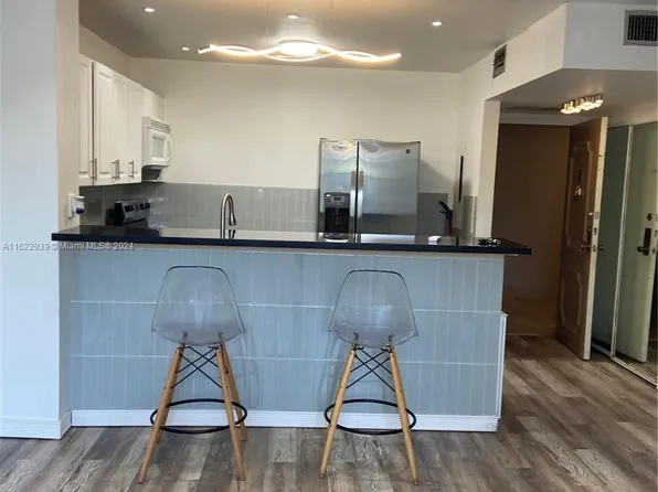 (undisclosed Address), Miami, FL 33181
