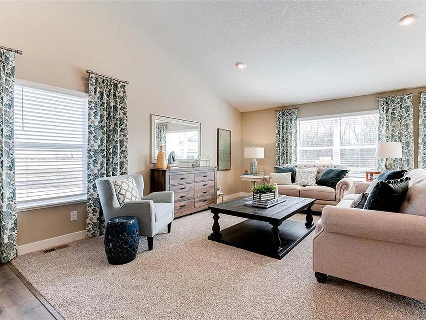 Large New Construction Home Never Before Rented, Primary Suite, Fireplace, 3-Car Garage, Family R... — Photo 2