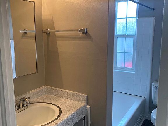 5th image of 757 E Simpson Ave #3