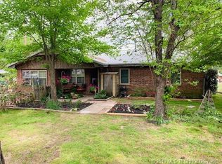 1802 Colorado St, Idabel, OK 74745