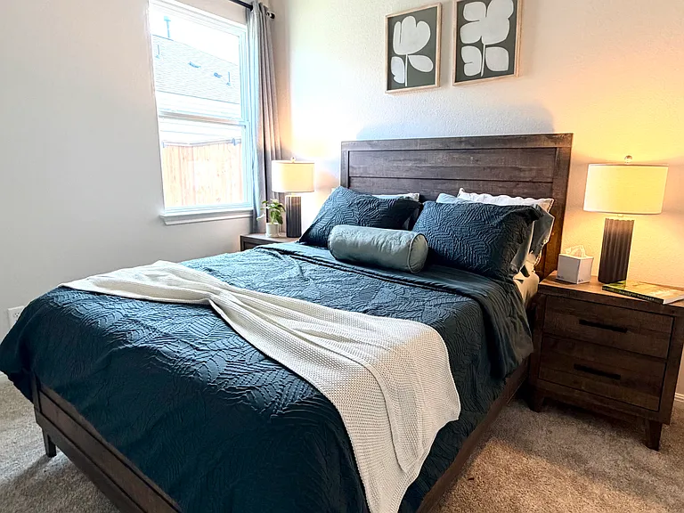 2401 Amara Levi Ln — Photo 14