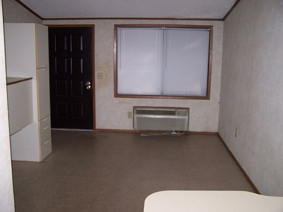5th image of 8107E Glen Hollow Dr