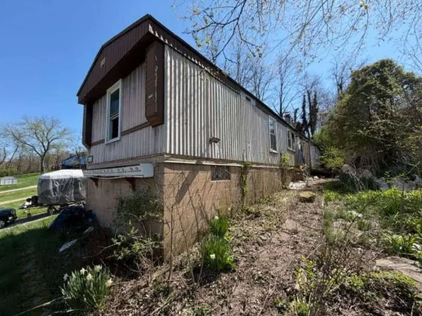 423 2nd Ave, New Eagle, PA 15067