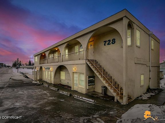 5th image of 728 E 8th Ave #6