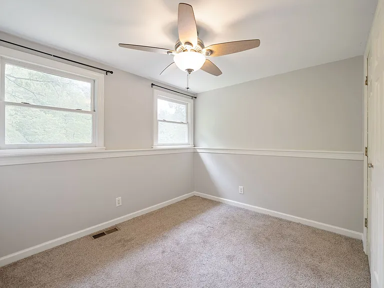 129 Beasley Ave — Photo 7