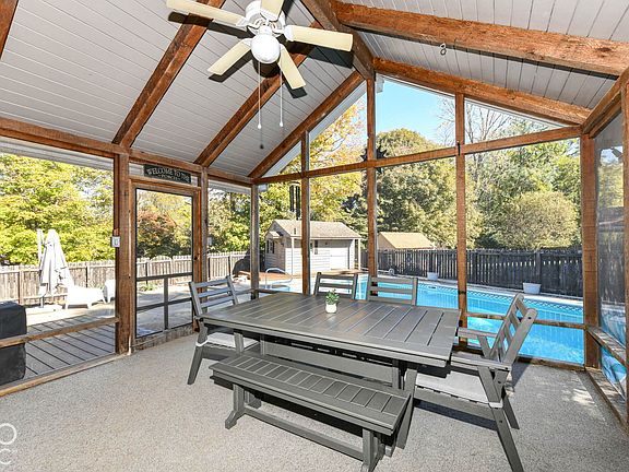3rd image of 6580 Kings Ct