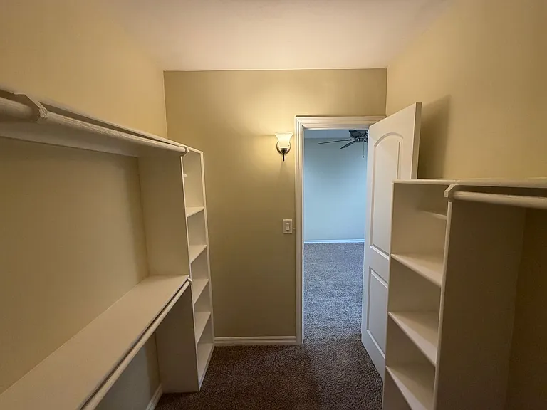 2227 E Westport Dr — Photo 13