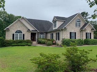 3325 King James Ln, Fayetteville, NC 28306