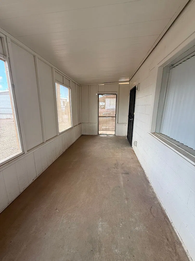 Value Priced Mesa Home For Lease — Photo 3