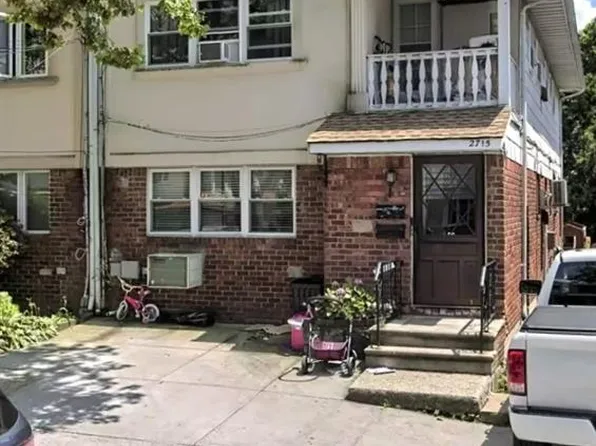 2715 E 63rd St, Brooklyn, NY 11234