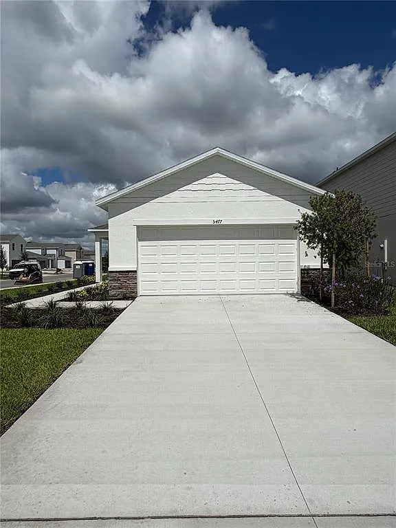3 bed, 2.0 bath, 1600 sqft, $2,250 — Photo 1