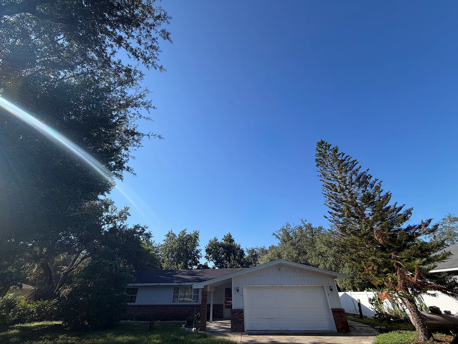 3 bed, 1411 sqft, $1,900 — Photo 2