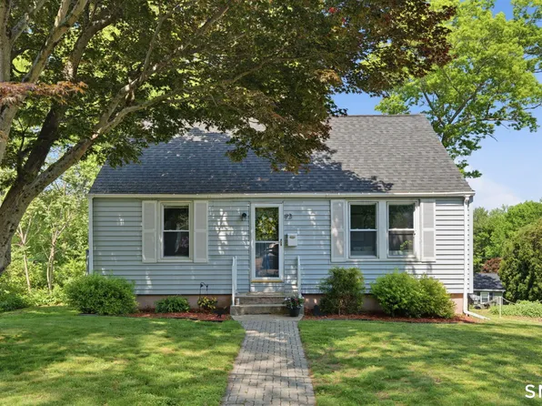 93 Flyers Drive, Norwich, CT 06360