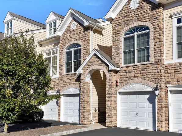 6A Forshee Cir, Montvale, NJ 07645