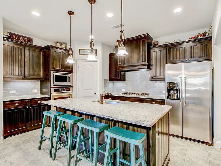 2715 Sky Ridge Rd — Photo 5