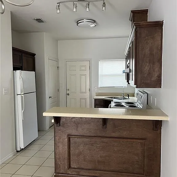 3005 E Diamond Head Ave #A — Photo 2