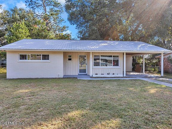 2nd image of 2211 LAUREL Street