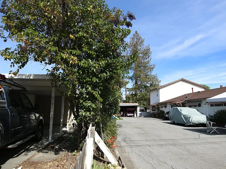 3271 Alma St — Photo 61