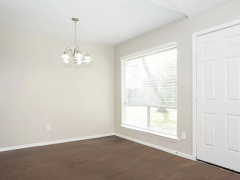 20015 Bishops Gate Ln — Photo 4