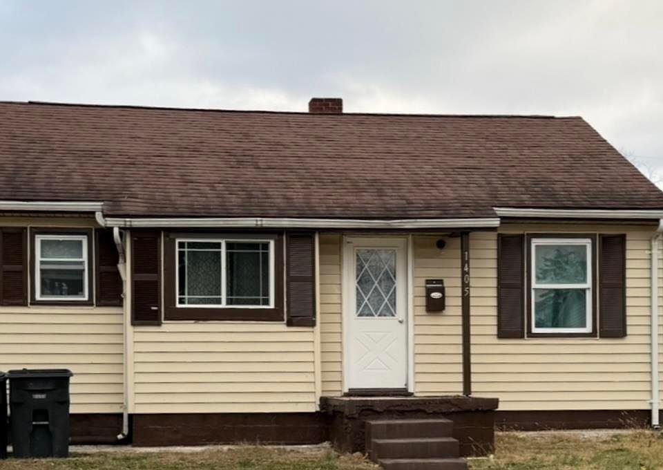 1st image of 1405 S 24th St