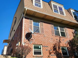 1715 Tracey St #1, Philadelphia, PA 19115
