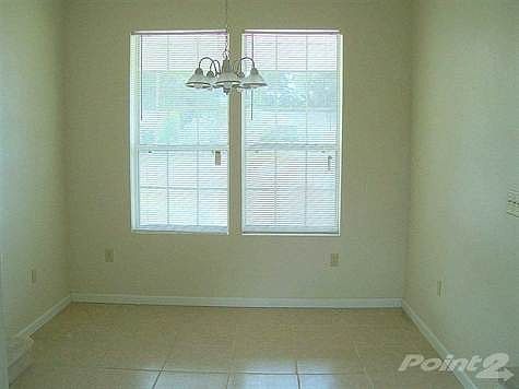 Sunny Dining space open to Kitchen