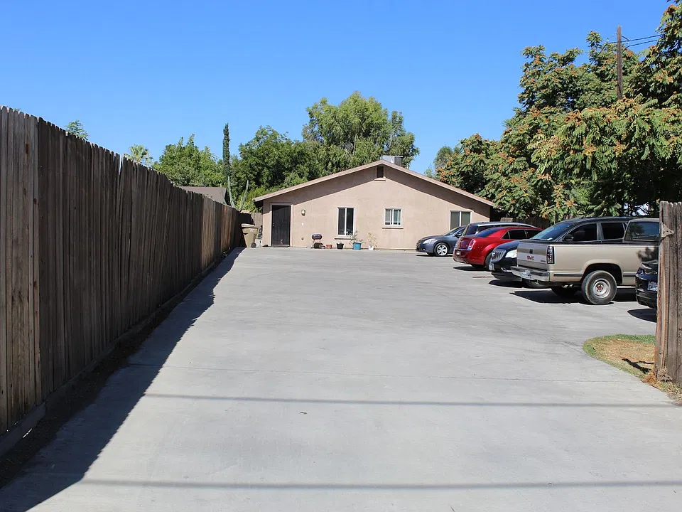 311 S Oildale Dr