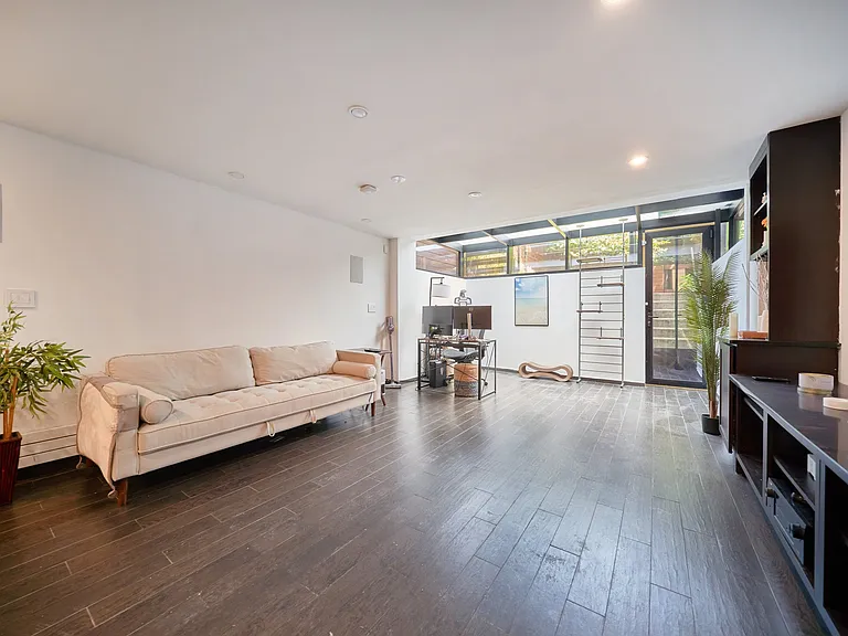 247 W 122nd St #1 — Photo 9