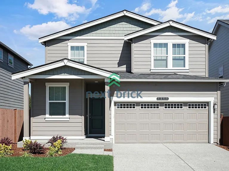 4209 Savannah Loop NE — Photo 1