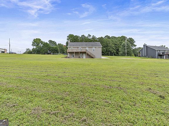 2nd image of 1214 Roxey Maxey Rd